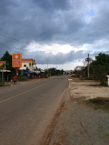 ភូមិព្រែកក្រឹស ស្រុកកំពង់ត្រាច ខេត្តកំពត