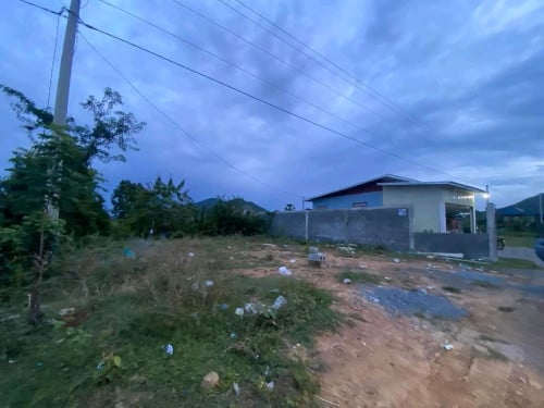 ត្រូវការលុយបន្ទាន់