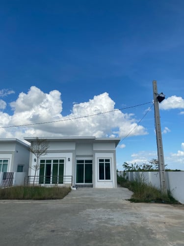 វីឡាលក់ ខ្នាតស្តង់ដា ប្លង់រឹងត្រឹមត្រូវ