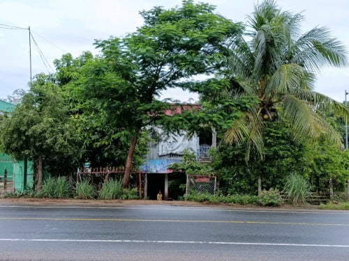 ដីនិងផ្ទះសម្រាប់លក់