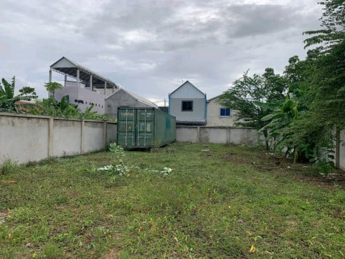 ដី13x65 (ក្នុងរបងថ្ម) ជិតវត្ត គ្រាំងធ្នង់ ផ្លូវបេតុង