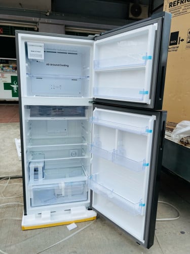 ទូទឹកកក Samsung RT38 សេរីថ្មី ផលិតទឹកកកអូតូ
