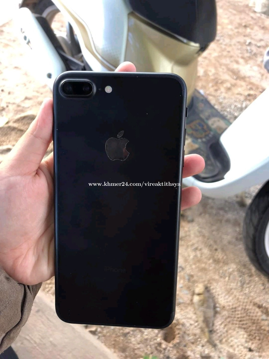 iphone7plus 128g តំលៃ $85.00 ក្នុង ពាក់ស្នែង