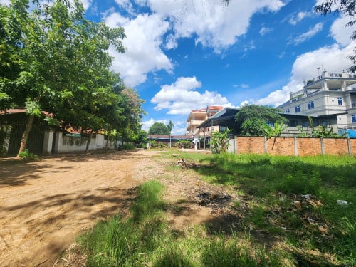 ដីជួលនៅសង្កាត់ភ្នំពេញថ្មីក្រោយពេទ្យសែនសុខ