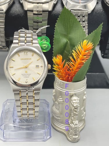 Grandeur Quartz Watch