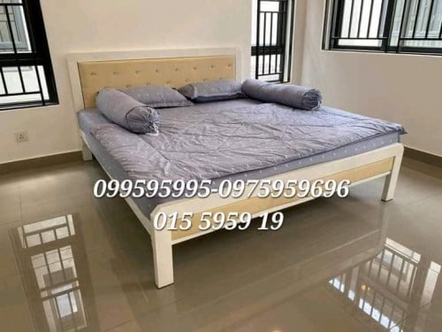 ឈុតគ្រែក្បាលជ្រុងដូចរូបខ្នាត 1,8ម×2,0ម