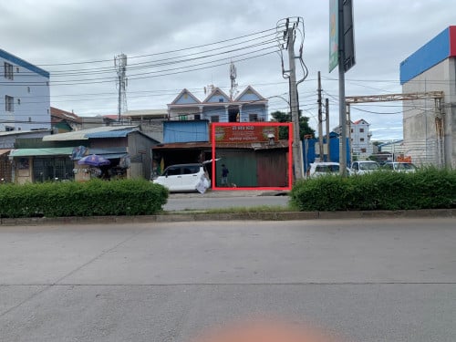 ដីជួលនៅជាប់ផ្លូវ២០០៤
