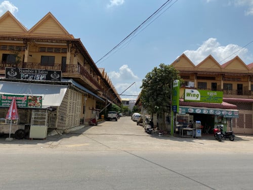 ផ្ទះល្វេងសម្រាប់ជួល (Flat House for Rent )