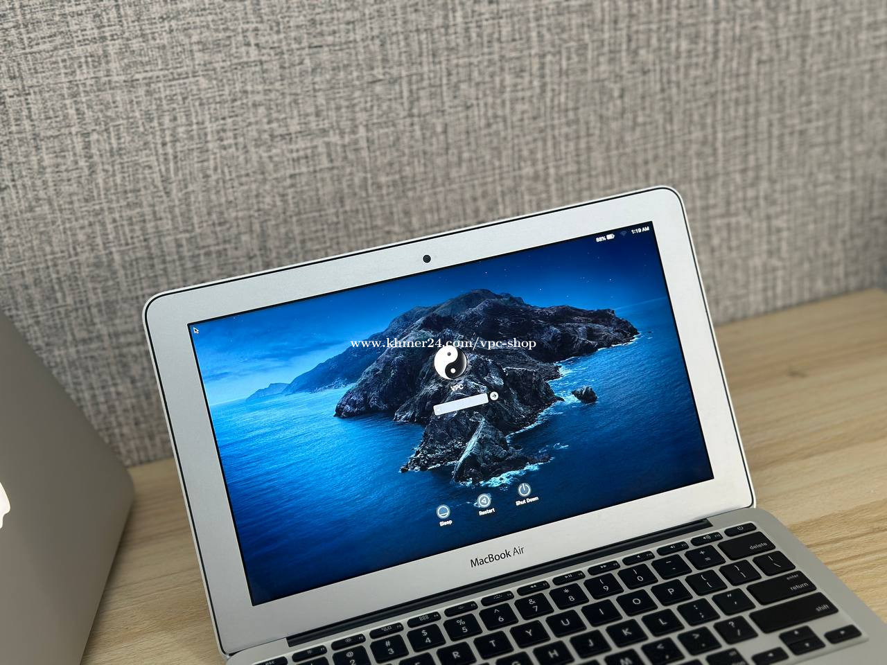 MacBook Air 11インチ 4GB 128GB - MacBook本体