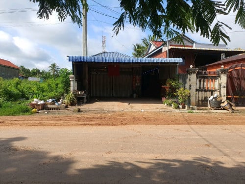 ផ្ទះលក់មានចំណូលជួលអង់តែន