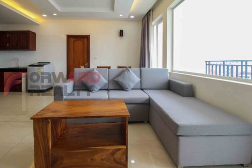 Spacious 2 Bedrooms apartment with gym for rent in Russian Market Area (Toul Tumpung)