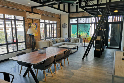 3 Bedroom Renovated Apartment In BKK1