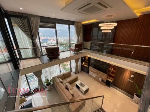 프놈펜에 렌트 아파트 | 3 bedrooms duplex serviced condo for rent in Tonle Basak area – Phnom Penh
