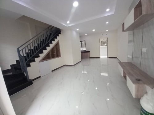 លក់បន្ទាន់តំលៃដើម77000$លក់63000$