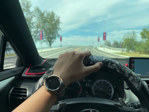 មានច្រើនចង់លក់ចេញខ្លះ Zinvo