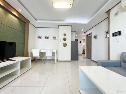 De Castle Royal 1bedroom for Urgent Sale !!