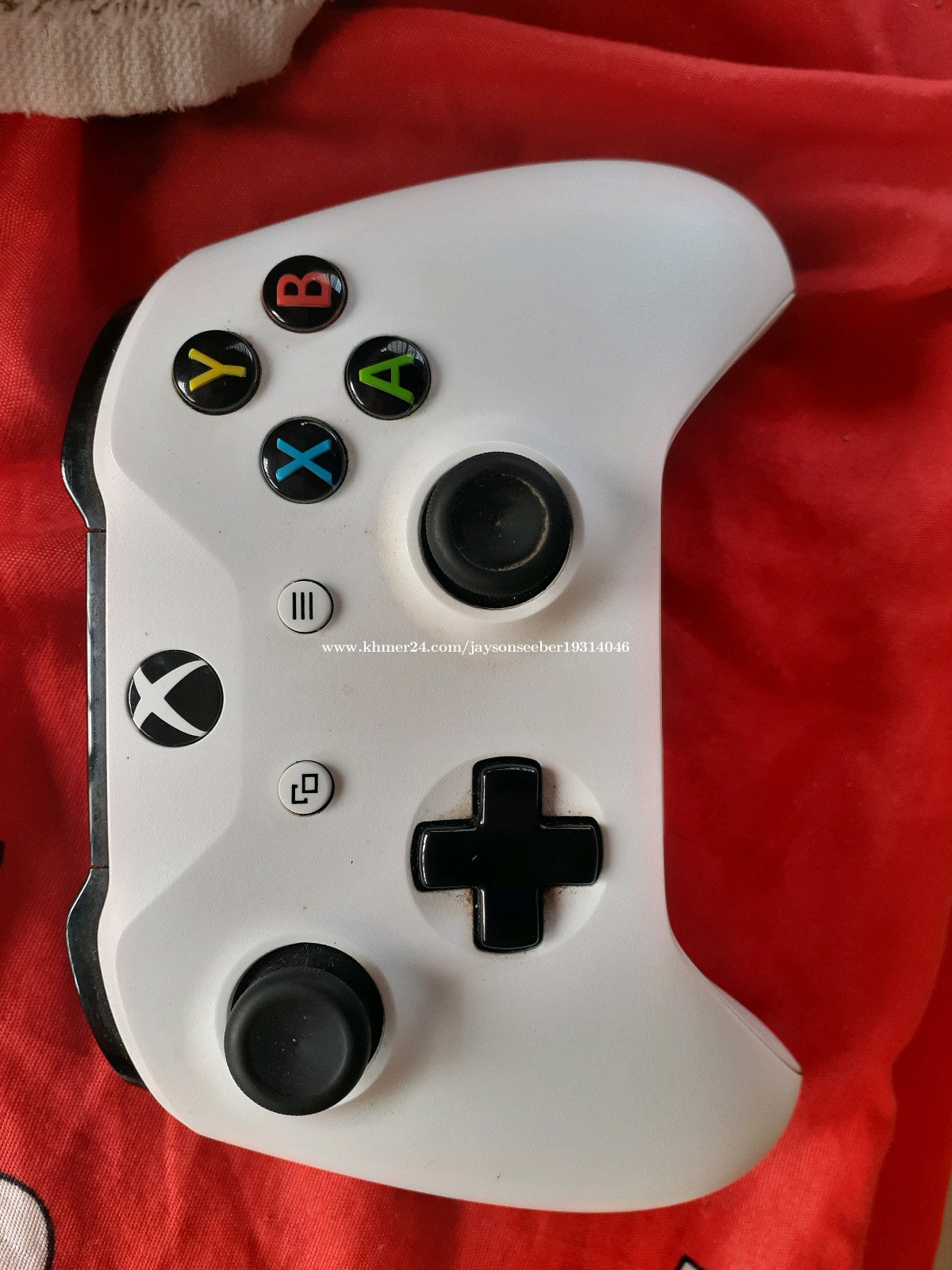 Original Xbox One wireless controller Price 30.00 in Chey Chumneah