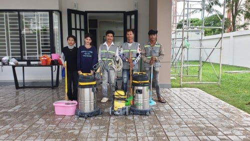 ធានាសំអាតពេញចិត្ត ក្រុមហ៊ុន ឌី ឃេ សំអាតម៉ាស្អាត ពេញចិត្ត