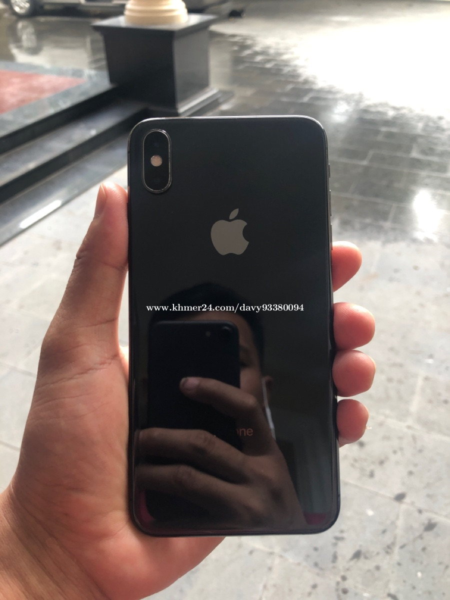 iPhone XS Max 512g black price $310.00 in Tumnob Tuek, Boeng Keng