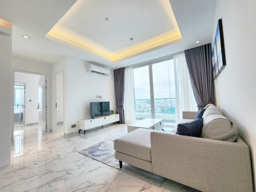 2 bedrooms for rent J-Tower 2