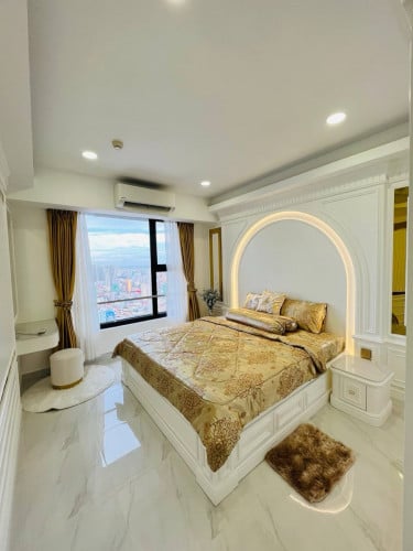 ខុនដូបែបវីឡាប្រណិត សម្រាប់ជួល