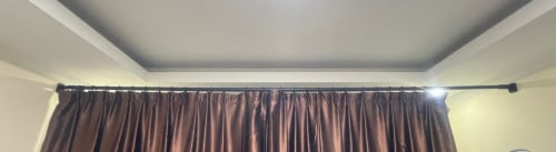 ជើង Curtain