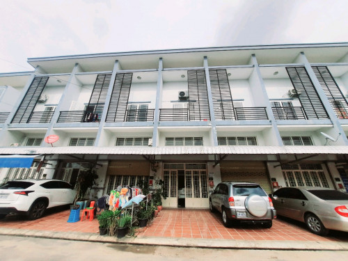 ផ្ទះល្វែងជួល