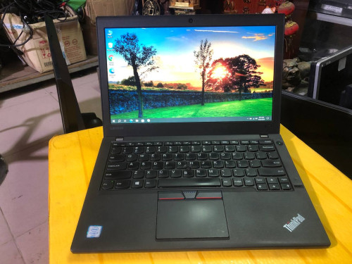 Lenovo X260 Core i7 6th RAM  8GB SSD 256GB 