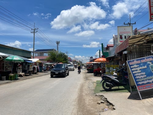 ដីលក់ក្រោយផ្សារបែកចាន