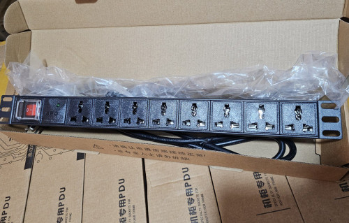 PDU Rack 10A 250V - MAX2500W