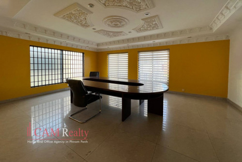 Daun Penh | 300 sqm office space for rent