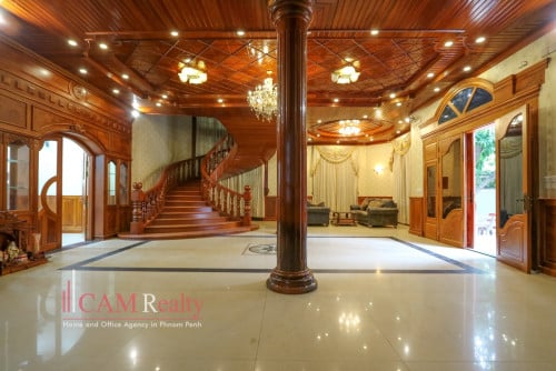 8 Bedroom Villa For Rent in Toul Kork