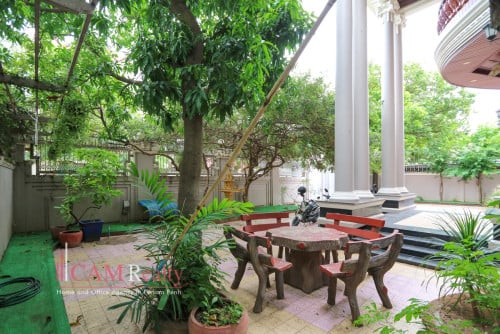 8 Bedroom Villa For Rent in Toul Kork