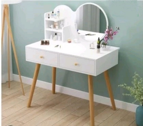 Dressing table for sale with stool. Paid $130 sell For $79. CAN TRADE