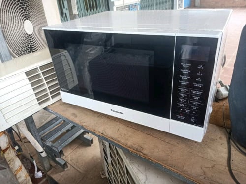 Microwave oven repairing serviceសេវាជួសជុលម៉ាស៊ីនដុតសាច់ កំដៅម្ហូប