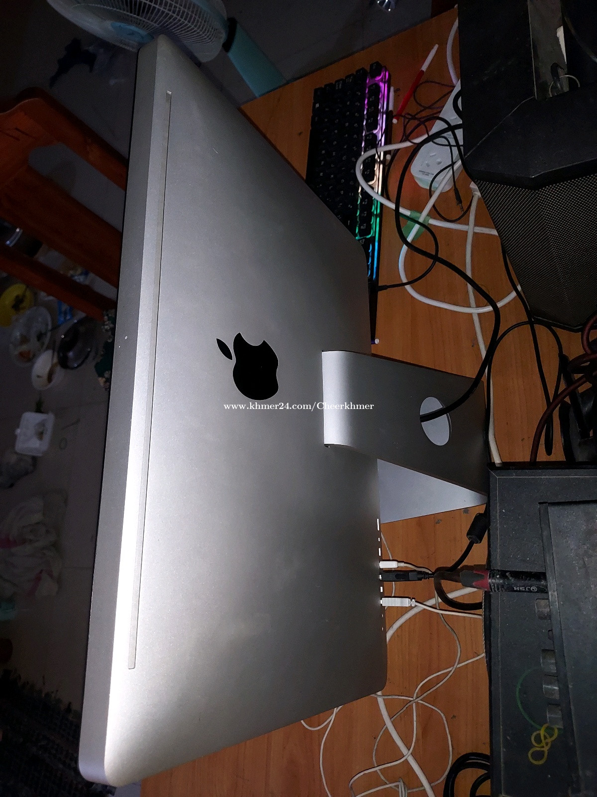 ខ្ញុំចង់លក់ imac ឆ្នាំ 2011 ram 12g sd 256 នៅ