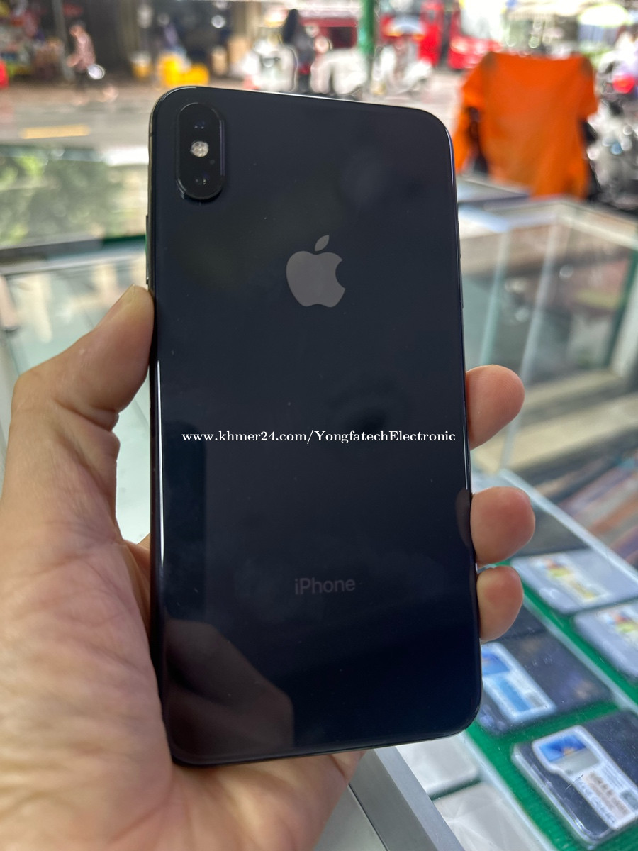 iPhone XS Max 256g LL/A មួយទឹក​ស្អាត​ ថែម case and