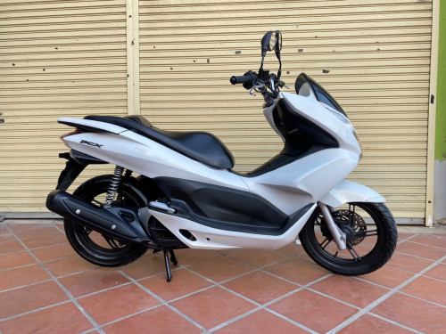 ម៉ូតូ Honda PCX ថ្មី និងមួយទឹកសម្រាប់