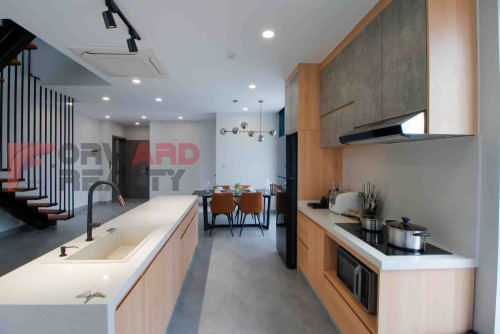 Duplex 2 Bedrooms apartment with swimming pool and gym available for  rent in Toul Kork Area