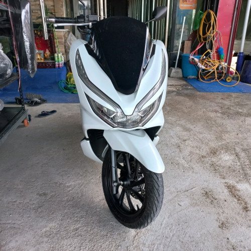 ម៉ូតូ Honda PCX ថ្មី និងមួយទឹកសម្រាប់