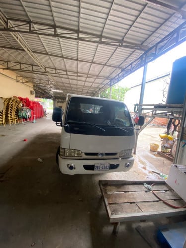 មានឡានសម្រាប់ជួលដឹកឥវ៉ាន់