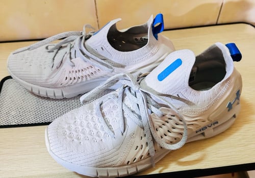 Under Armour Men's HOVR Phantom Running Shoe Size42 quality 98% 28$