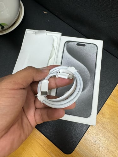 ខ្សែសាក 15PM ហ្ស៊ីនដកពីប្រអប់ Type C to C