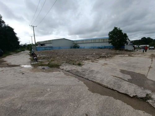 ដីជាប់ឃ្លាំងនៅអូរ5ជួល