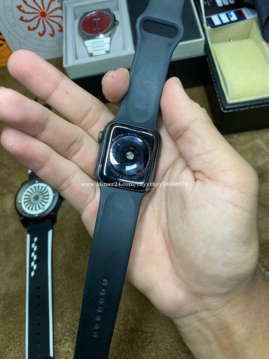 Iwatch S5 40mm price 130.00 in Chaom Chau 3 Por Senchey Phnom