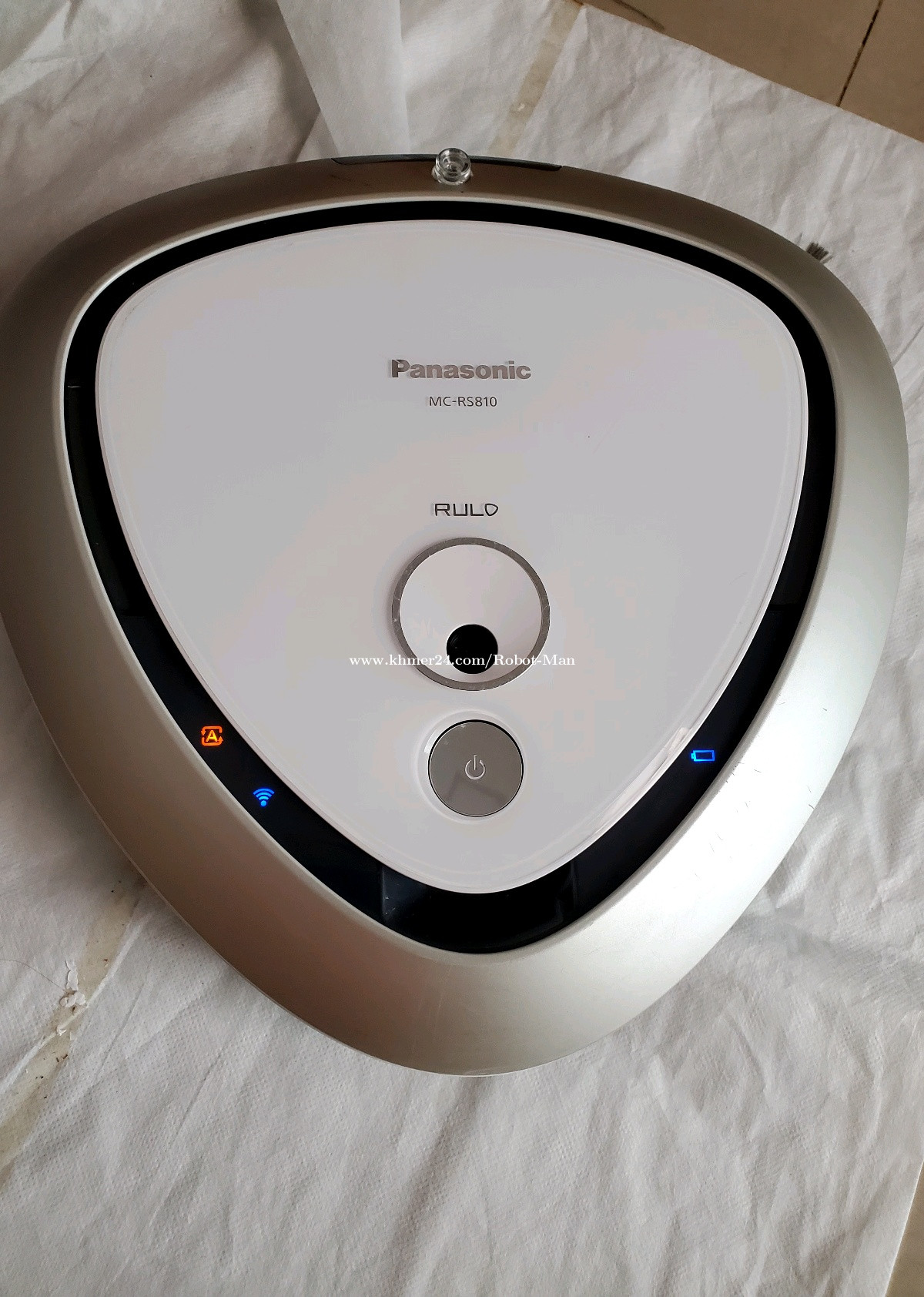 Panasonic vacuum robot made in Japan Price 150.00 in Phnom Penh