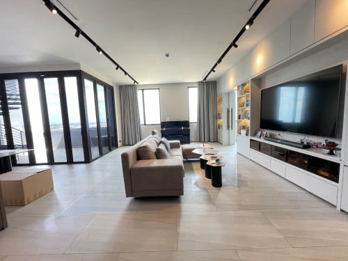 Penthouse 3 Bedrooms With Private Rooftop for Sale Near ISPP and AEON Mall 3