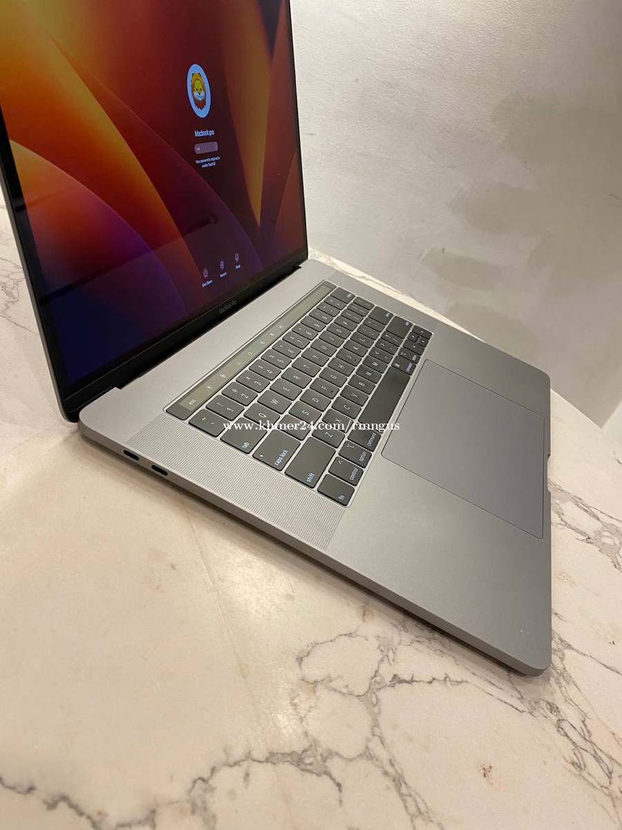 MacBook Pro 2018 15inch USA 100% i7 | Ram 16GB | SSD 512Gb Price