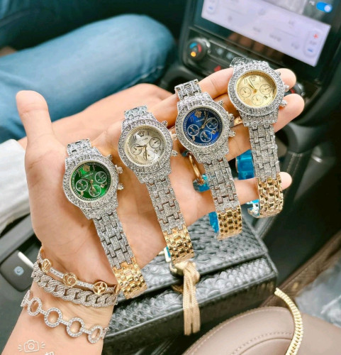 When it comes to jewelry, more is more. 🤩 -Christine from Bling