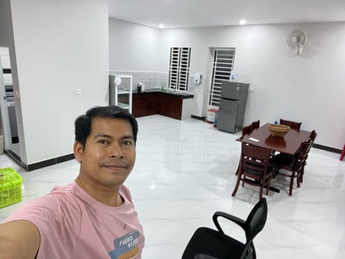 វីឡាទោលលក់